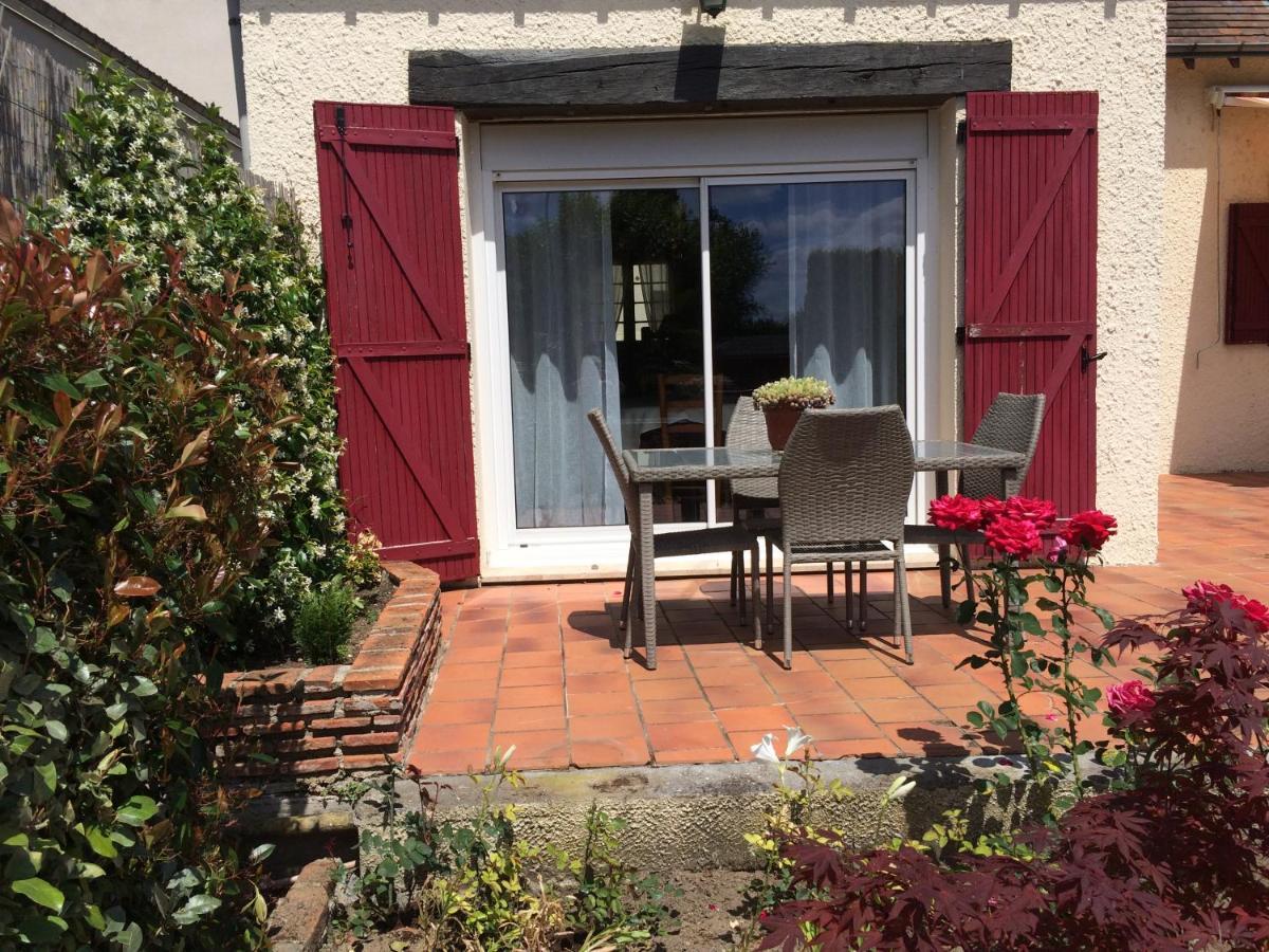 La Noisetiere Hotel Noyers sur Cher Bagian luar foto