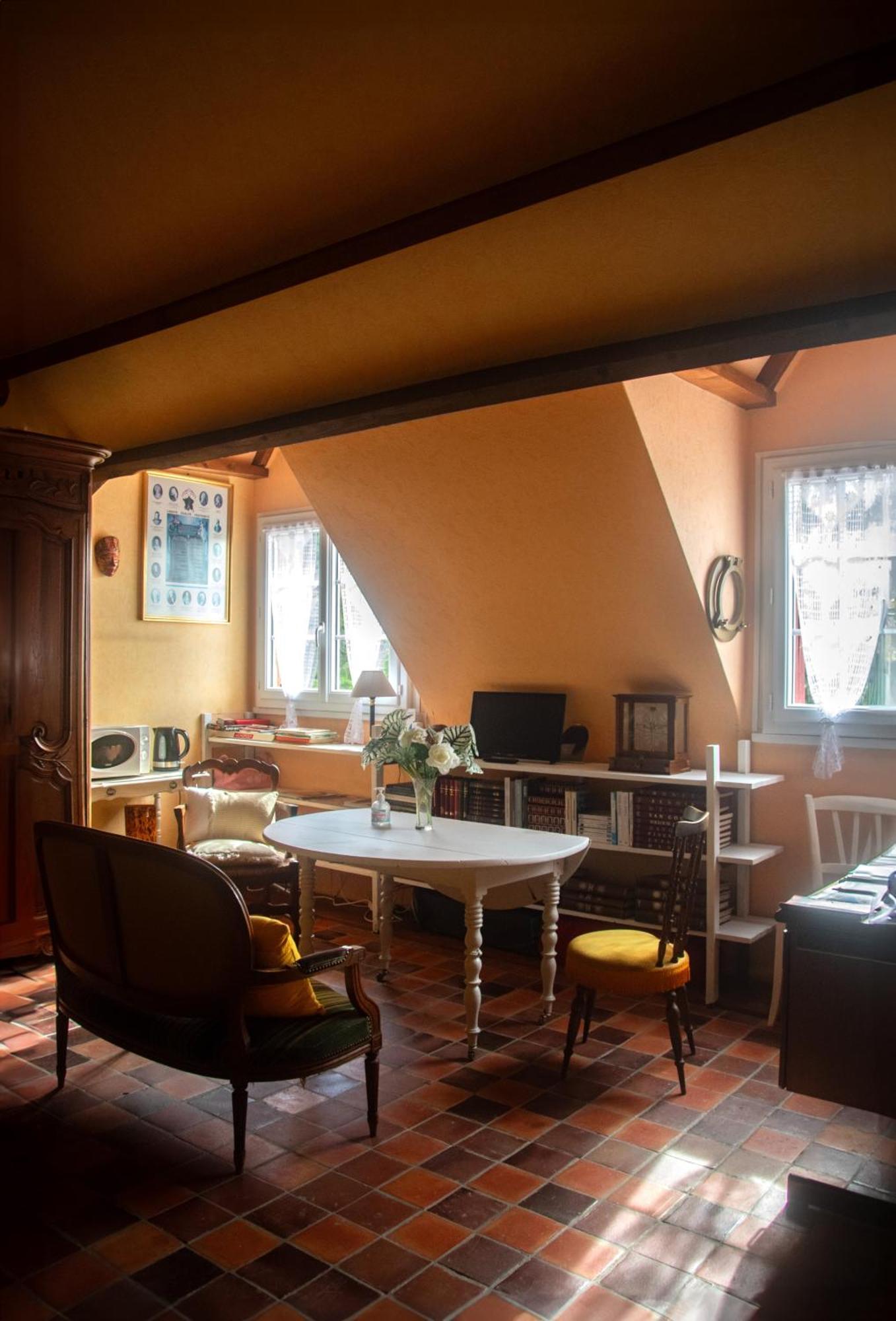 La Noisetiere Hotel Noyers sur Cher Bagian luar foto