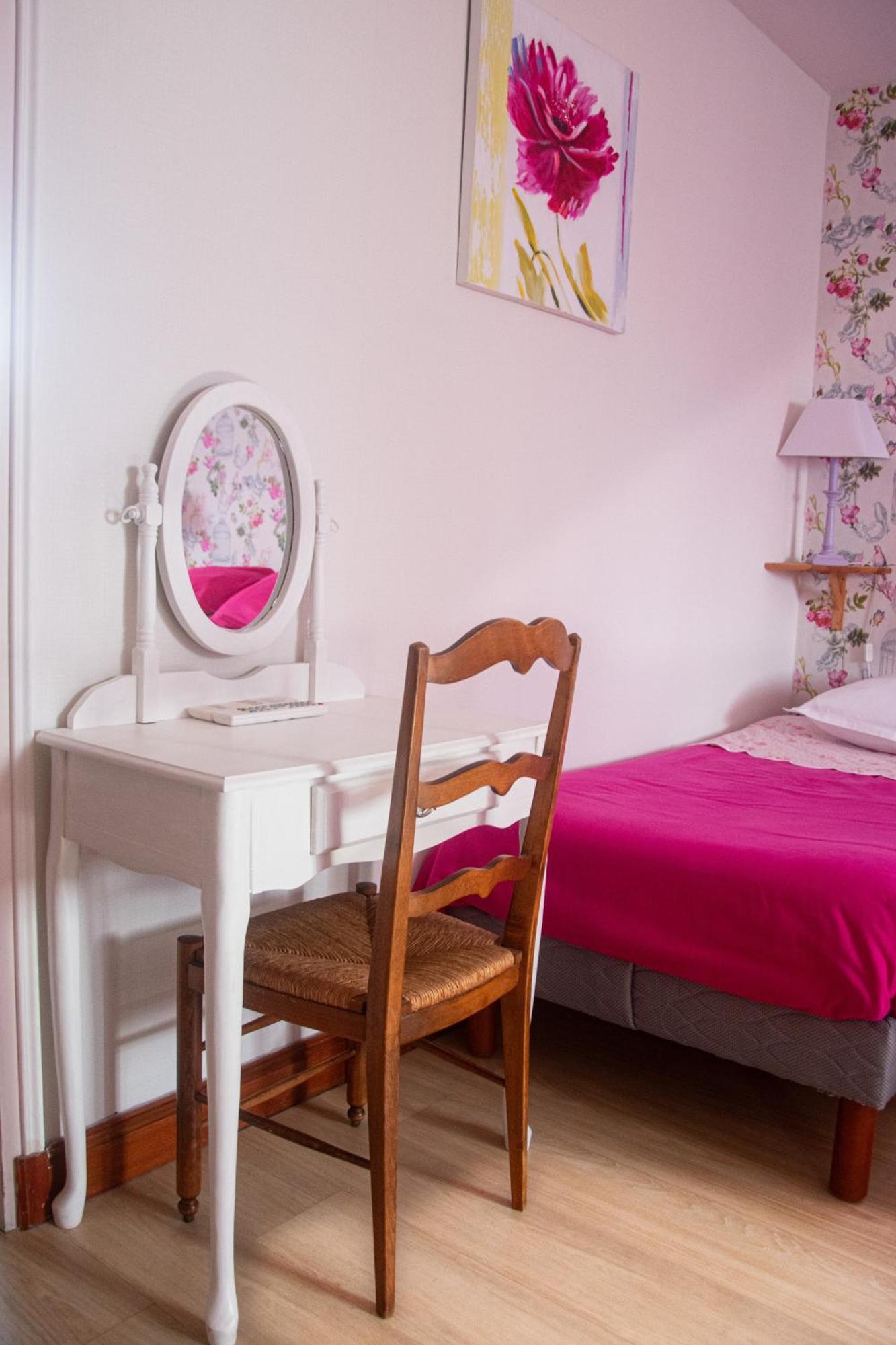 La Noisetiere Hotel Noyers sur Cher Bagian luar foto