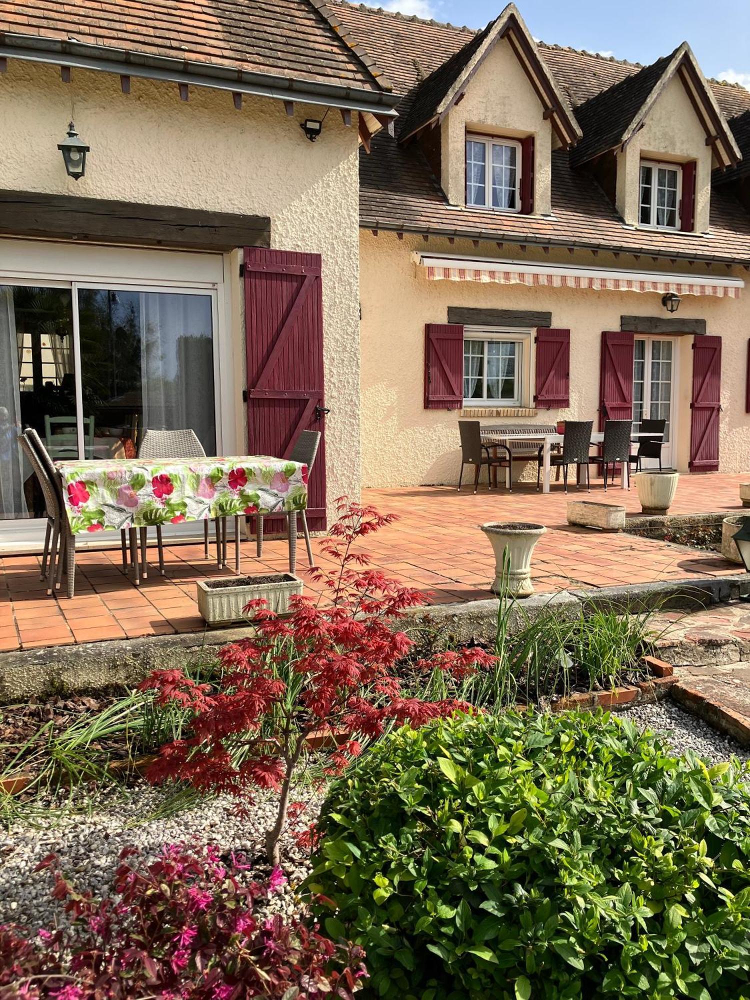 La Noisetiere Hotel Noyers sur Cher Bagian luar foto