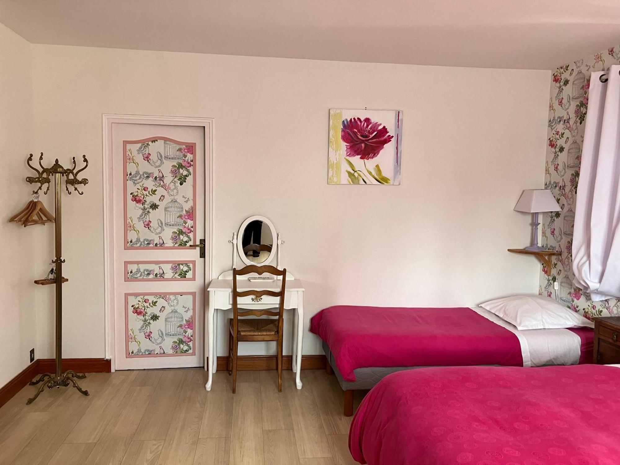 La Noisetiere Hotel Noyers sur Cher Bagian luar foto